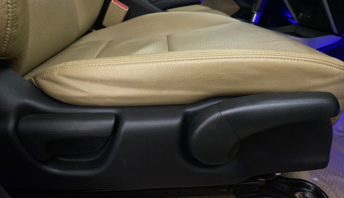 2016 Honda City VX CVT PETROL, Petrol, Automatic, 83,057 km, Driver Side Adjustment Panel