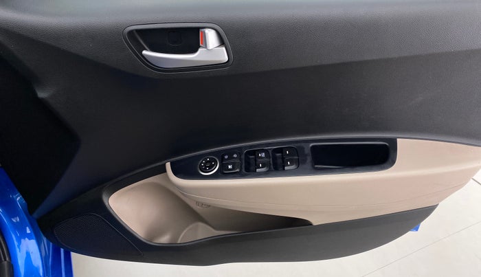 2017 Hyundai Grand i10 SPORTZ 1.2 KAPPA VTVT, Petrol, Manual, 40,558 km, Driver Side Door Panels Control