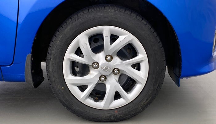 2017 Hyundai Grand i10 SPORTZ 1.2 KAPPA VTVT, Petrol, Manual, 40,558 km, Right Front Wheel