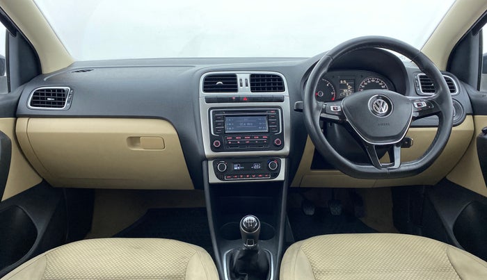 2015 Volkswagen Polo HIGHLINE1.5L DIESEL, Diesel, Manual, 90,513 km, Dashboard