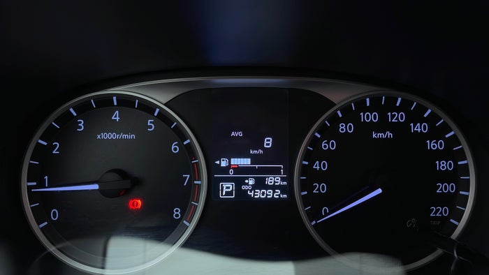NISSAN KICKS-Odometer View