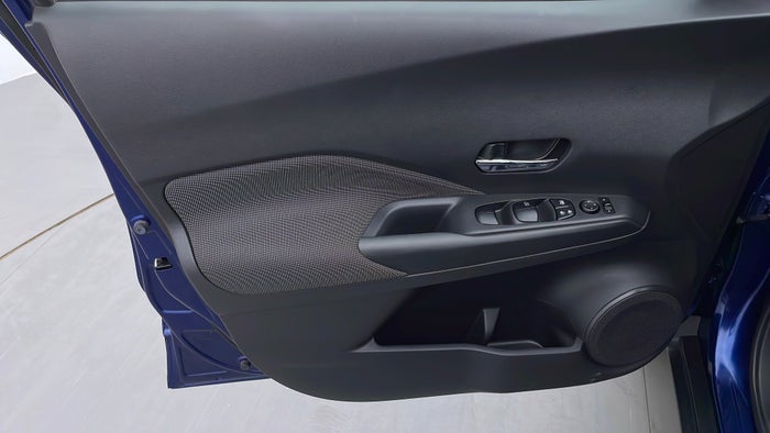 NISSAN KICKS-Driver Side Door Panels Controls