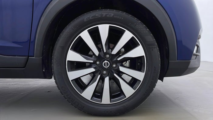 NISSAN KICKS-Right Front Tyre