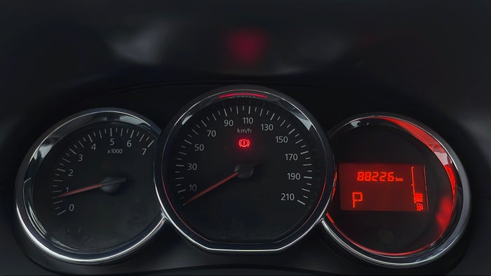 RENAULT DUSTER-Odometer View