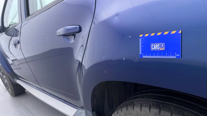 RENAULT DUSTER-Quarter Panel LHS Scratch