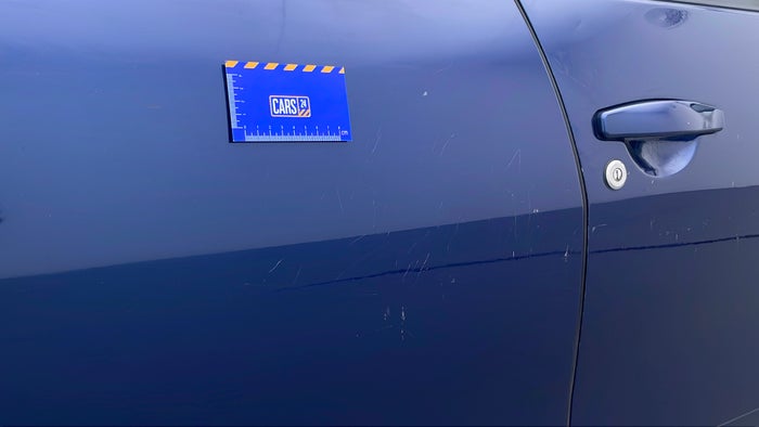 RENAULT DUSTER-Door Exterior RHS Rear Scratch
