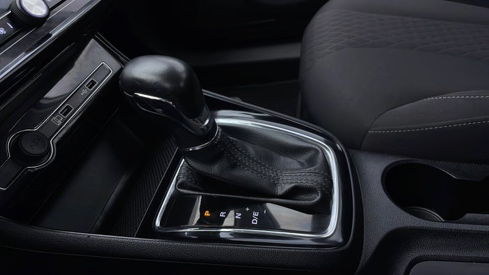 MG 5-Gear Lever