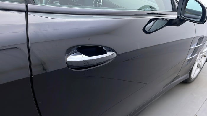 MERCEDES BENZ SL 400-Door Exterior RHS Front Scratch
