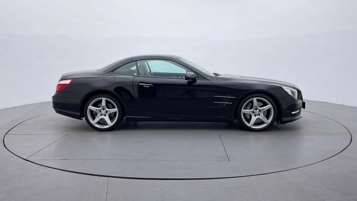 MERCEDES BENZ SL 400-Right Side View