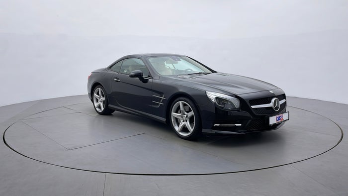 MERCEDES BENZ SL 400-Right Front Diagonal (45- Degree) View