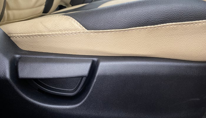 2019 Hyundai NEW SANTRO 1.1 MAGNA MT, Petrol, Manual, 7,063 km, Driver Side Adjustment Panel