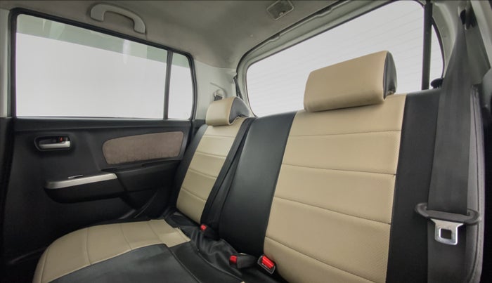 2016 Maruti Wagon R 1.0 VXI AMT, Petrol, Automatic, 55,421 km, Right Side Rear Door Cabin