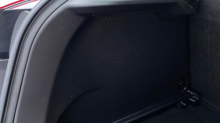 MAZDA CX 3-Dicky /Boot Door Boot interior Scratch