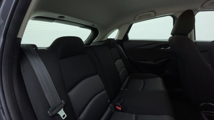 MAZDA CX 3-Right Side Door Cabin View