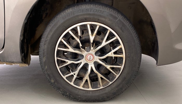 2016 Datsun Go T, Petrol, Manual, 68,790 km, Right Front Wheel