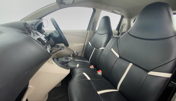 2016 Datsun Go T, Petrol, Manual, 68,790 km, Right Side Front Door Cabin