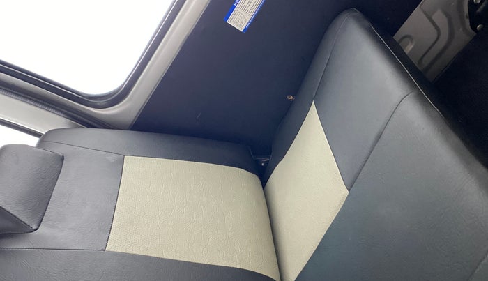 2018 Maruti Eeco 5 STR WITH AC PLUSHTR, Petrol, Manual, 35,368 km, Second-row left seat - Seat Belt Missing