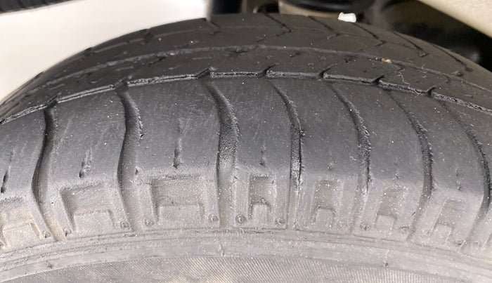 2018 Maruti Eeco 5 STR WITH AC PLUSHTR, Petrol, Manual, 35,368 km, Right Rear Tyre Tread