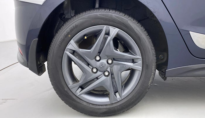 2021 Hyundai NEW I20 SPORTZ 1.5 MT, Diesel, Manual, 13,798 km, Right Rear Wheel