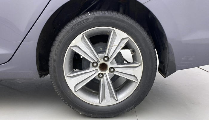 2018 Hyundai Verna 1.6 CRDI SX + AT, Diesel, Automatic, 54,312 km, Left Rear Wheel