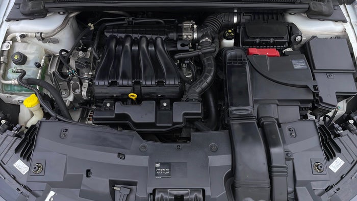 RENAULT TALISMAN-Engine Bonet View