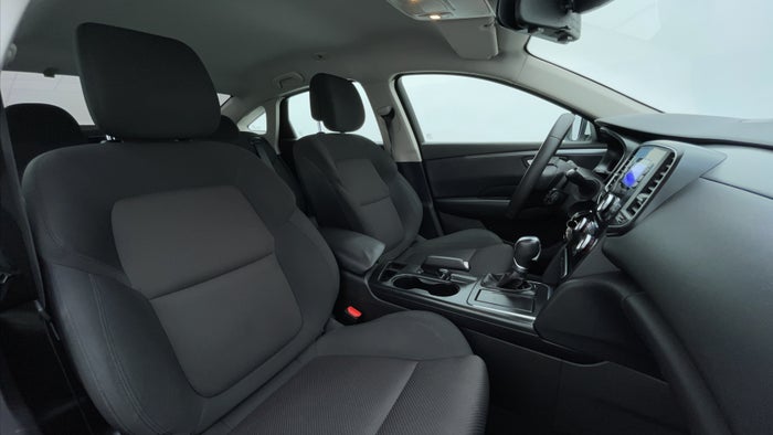 RENAULT TALISMAN-Right Side Front Door Cabin View