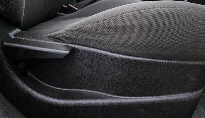 2015 Tata Bolt XM REVOTRON, Petrol, Manual, 73,760 km, Driver Side Adjustment Panel