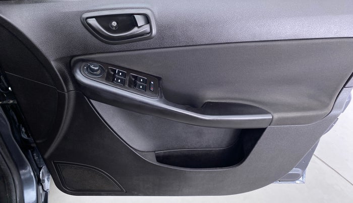 2015 Tata Bolt XM REVOTRON, Petrol, Manual, 73,760 km, Driver Side Door Panels Control