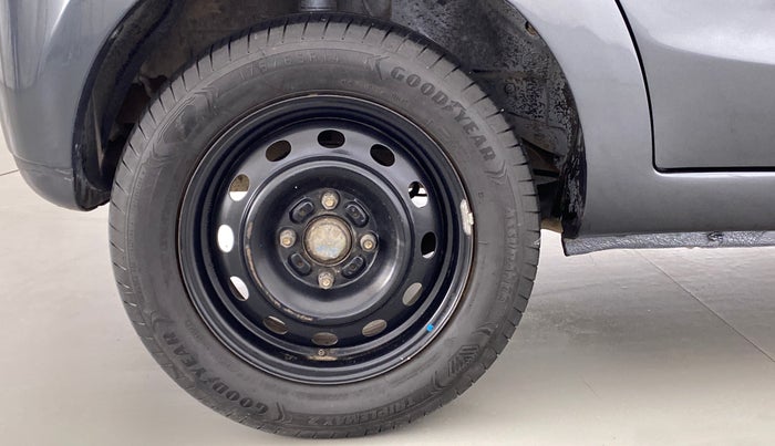 2015 Tata Bolt XM REVOTRON, Petrol, Manual, 73,760 km, Right Rear Wheel