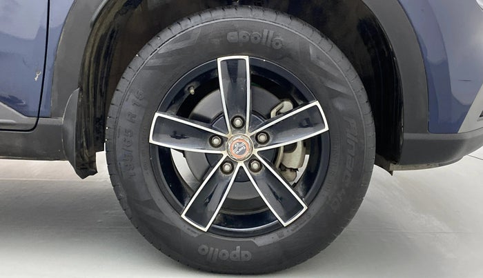 2021 Hyundai VENUE S Plus MT 1.2 Kappa, Petrol, Manual, 9,991 km, Right Front Wheel