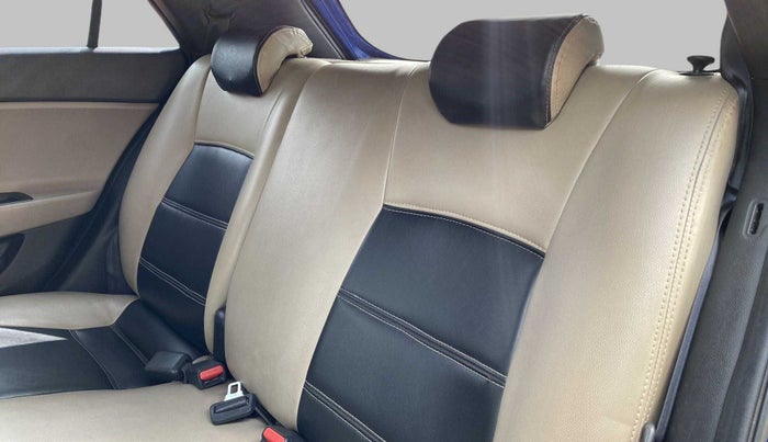 2014 Hyundai Elite i20 ASTA 1.2, Petrol, Manual, 73,823 km, Right Side Rear Door Cabin