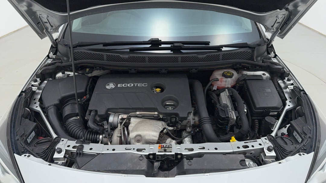 Open Bonnet (Engine)