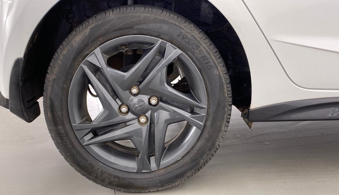 2020 Hyundai NEW I20 SPORTZ 1.2 MT, Petrol, Manual, 55,169 km, Right Rear Wheel