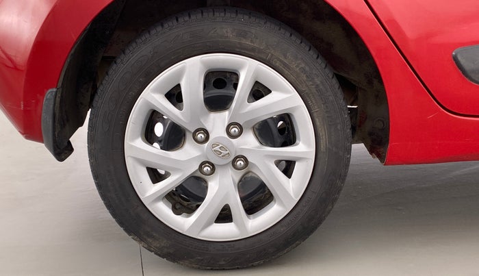 2019 Hyundai Grand i10 SPORTZ 1.2 KAPPA VTVT, Petrol, Manual, 25,143 km, Right Rear Wheel