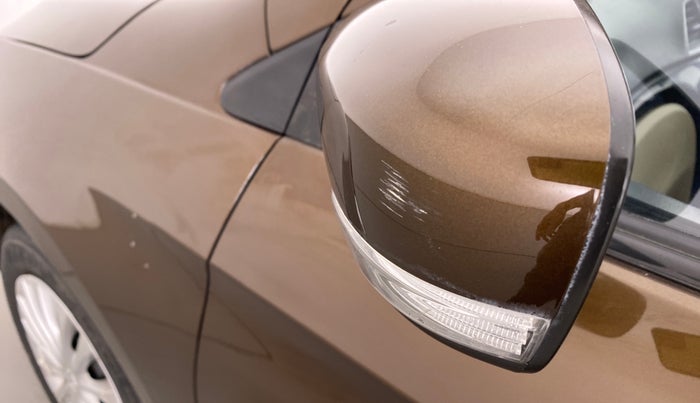 2016 Maruti Ciaz VXI PLUS, Petrol, Manual, 30,382 km, Left rear-view mirror - Minor scratches
