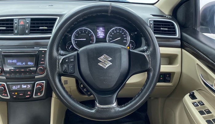 2016 Maruti Ciaz VXI PLUS, Petrol, Manual, 30,382 km, Steering Wheel Close Up