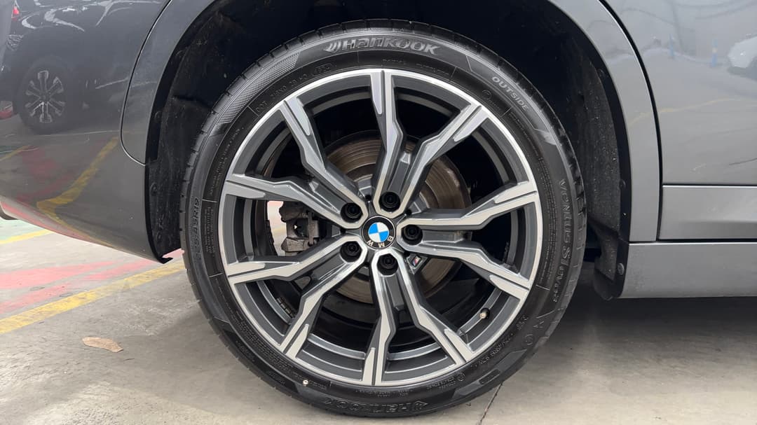 2022 BMW X1 sDrive 20i M Sport, Automatic, 49554 km, Right Rear Wheel