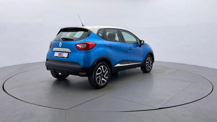 RENAULT CAPTUR-Right Back Diagonal (45- Degree) View