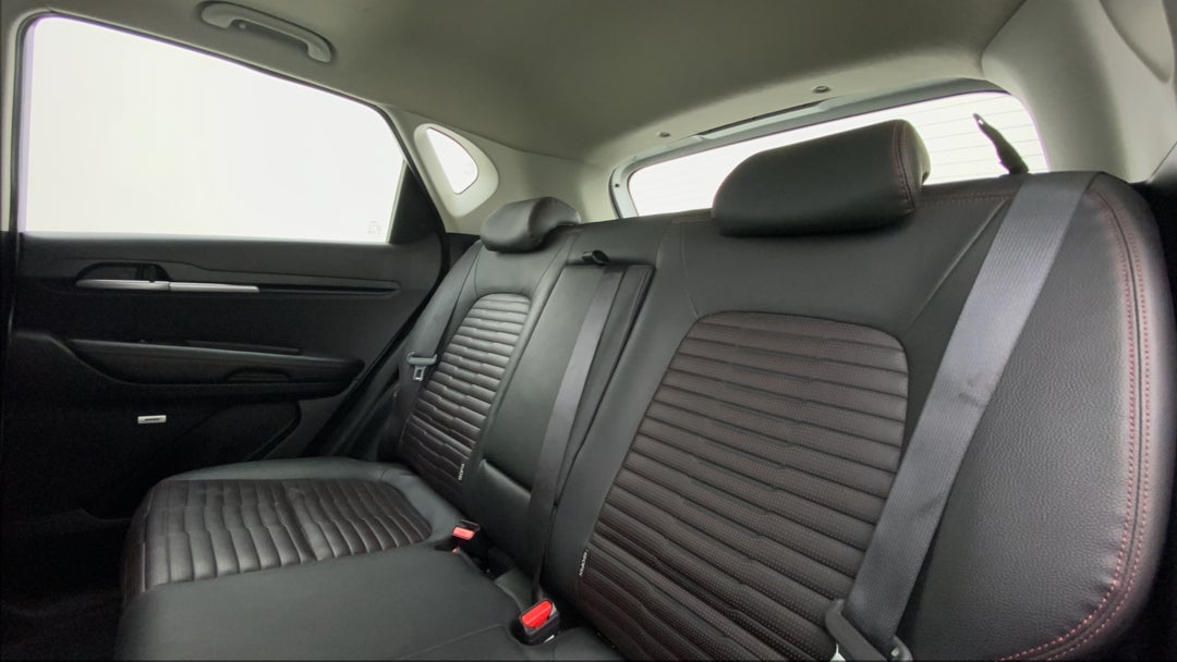 Right Side Rear Door Cabin