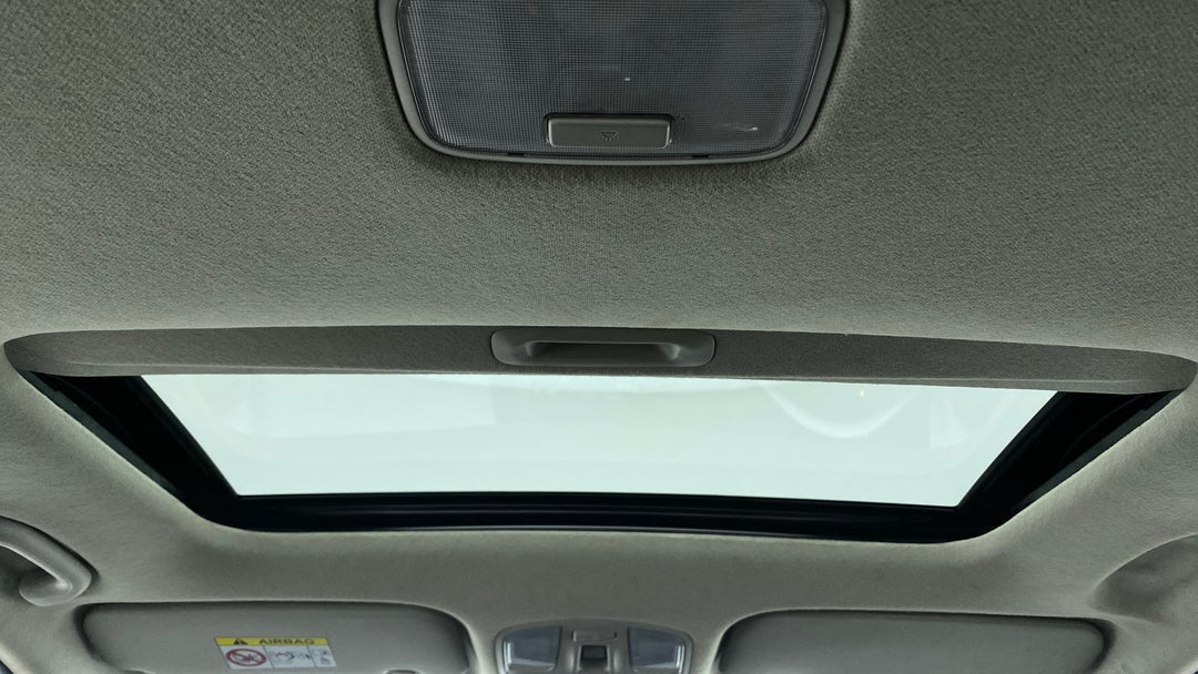Moonroof/ Sunroof
