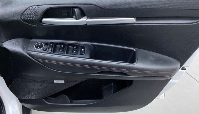 2020 KIA SONET GTX PLUS 1.5D  AT, Diesel, Automatic, 25,011 km, Driver Side Door Panels Control