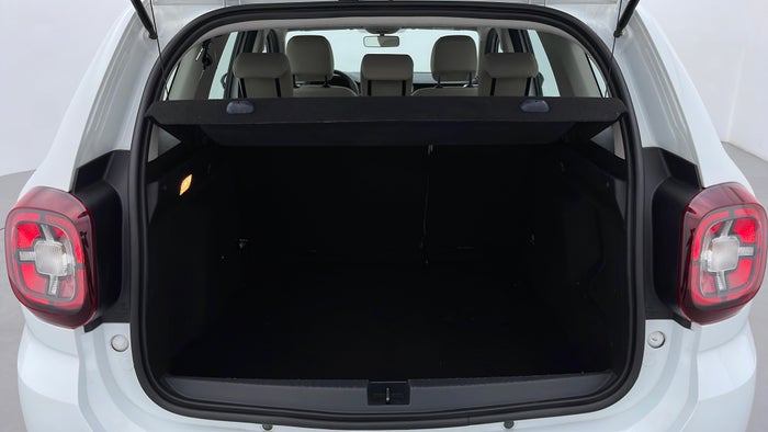 RENAULT DUSTER-Boot Inside View