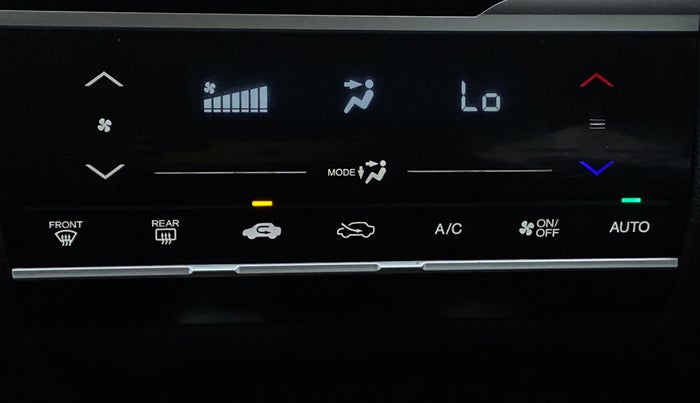 2017 Honda Jazz VX  1.2, Petrol, Manual, 80,325 km, Automatic Climate Control