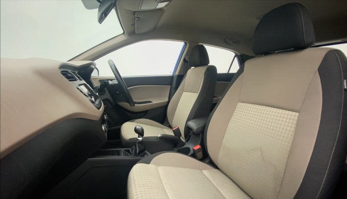 2019 Hyundai Elite i20 ASTA 1.2 (O), Petrol, Manual, 18,490 km, Right Side Front Door Cabin