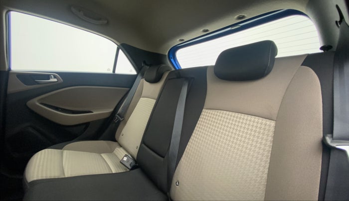 2019 Hyundai Elite i20 ASTA 1.2 (O), Petrol, Manual, 18,490 km, Right Side Rear Door Cabin