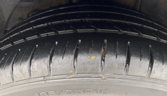 2019 Hyundai Elite i20 ASTA 1.2 (O), Petrol, Manual, 18,490 km, Right Rear Tyre Tread