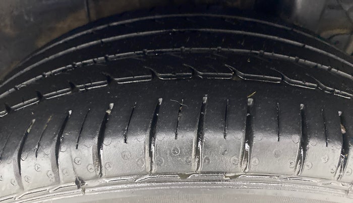 2019 Hyundai Elite i20 ASTA 1.2 (O), Petrol, Manual, 18,490 km, Left Rear Tyre Tread