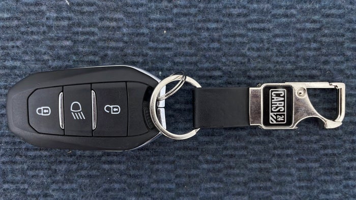PEUGEOT 3008-Key Close-up
