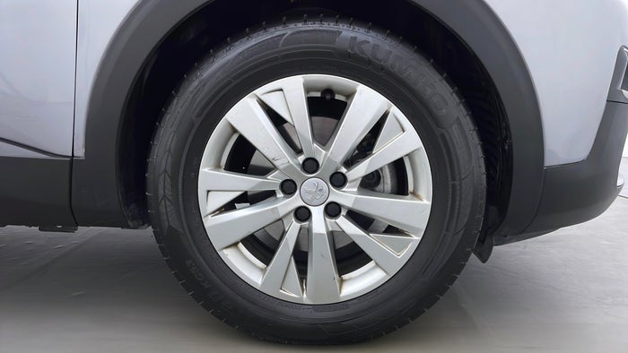 PEUGEOT 3008-Right Front Tyre
