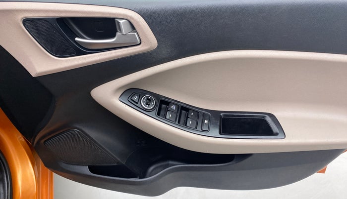 2019 Hyundai Elite i20 1.4 SPORTS PLUS CRDI, Diesel, Manual, 36,836 km, Driver Side Door Panels Control